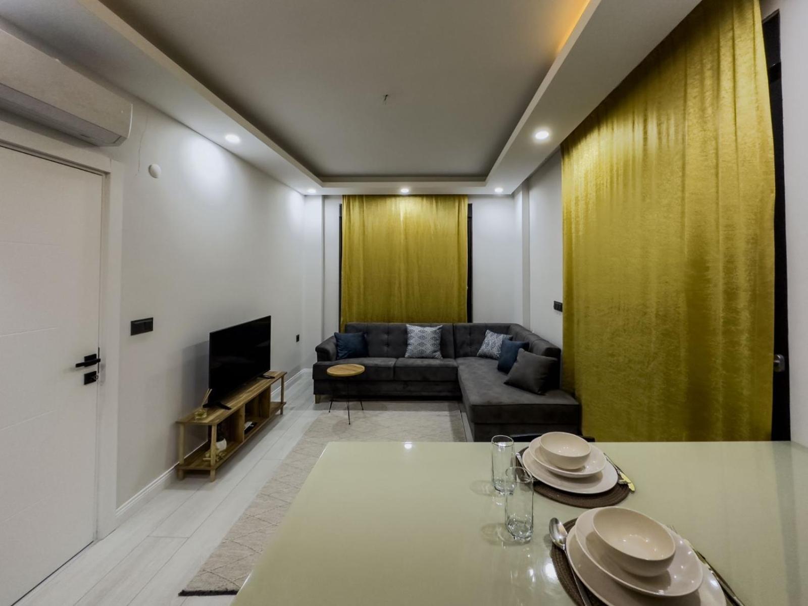 Havalimanina Yakin 1+1 Lux Suite Aksu  외부 사진