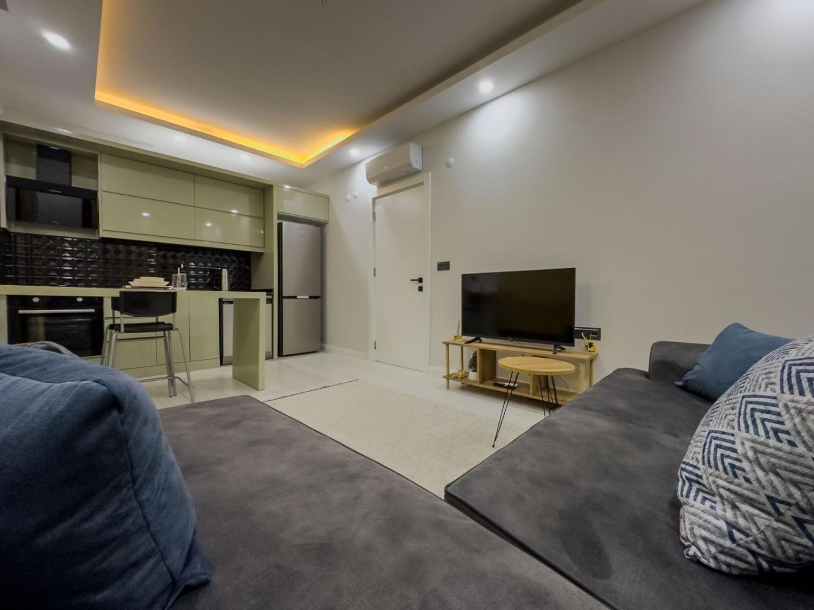 Havalimanina Yakin 1+1 Lux Suite Aksu  외부 사진